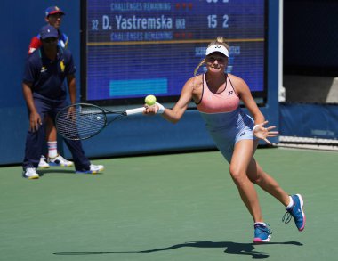 New York - 27 Ağustos 2019: Ukraynalı profesyonel tenisçi Dayana Yastremska, New York 'taki Billie Jean King Ulusal Tenis Merkezi' nde oynanan 2019 US Open ilk tur karşılaşmasında görev aldı.