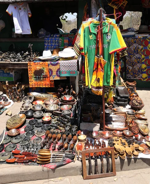 Hwange Zimbabwe Octobre 2018 Souvenirs Locaux Exposés Marché Rue Près — Photo