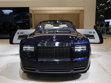 New York - 24 Nisan 2014: Rolls-Royce Phantom Drophead Coupe New York Uluslararası Otomobil Fuarı sırasında gösterime girdi