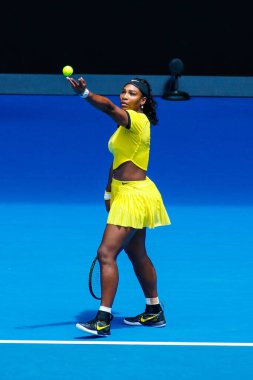MELBOURNE, AUSTRALIA - 24 HAZİRAN 2016: 21 Grand Slam şampiyonu Serena Williams, Melbourne 'daki Rod Laver Arena' da oynanan 4.