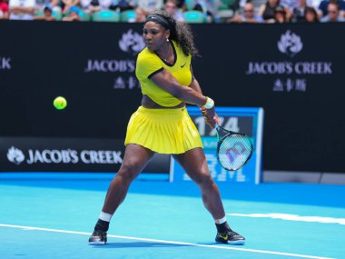 MELBOURNE, AUSTRALIA - 26 HAZİRAN 2016: 21 Grand Slam şampiyonu Serena Williams Melbourne 'daki Avustralya Açık tenis merkezinde oynanan Avustralya Açık 2016 çeyrek final maçında 