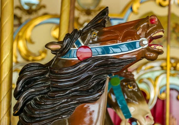 Pferde Auf Einem Traditionellen Karussell Auf Dem Historischen Coney Island — Stockfoto