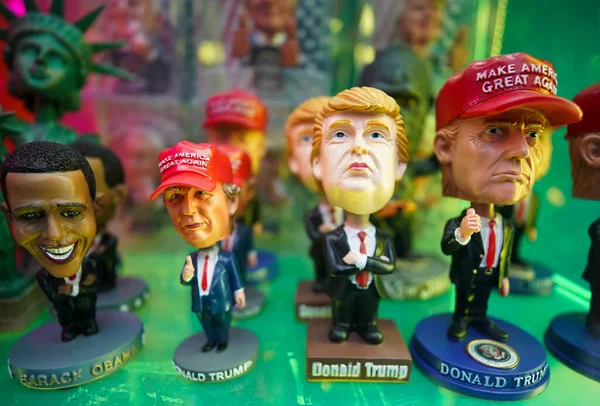 New York December 2019 Presidential Bobble Heads Display Souvenir Store — Stock Photo, Image