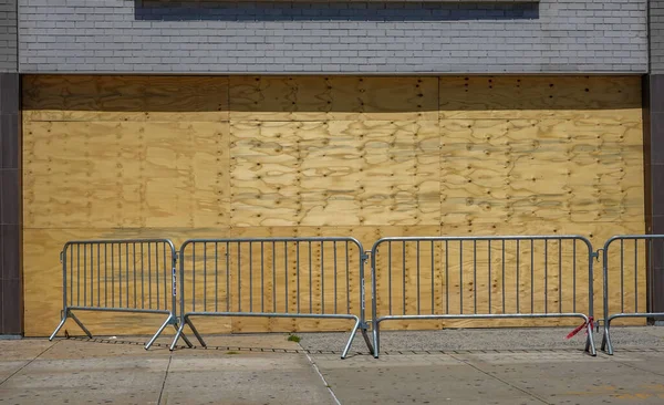 Store Entrance Boards Precaution Prevent Looting Brooklyn New York — Stock Photo, Image