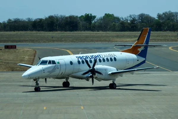 Livingstone Zambia Octubre 2018 Avión Proflight Zambia Airline Sobre Asfalto —  Fotos de Stock