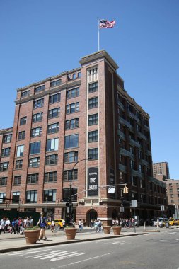 NEW YORK - 12 Haziran 2016: Manhattan 'da Chelsea pazarı. Bir yemek salonu, alışveriş merkezi, ofis binası ve New York 'taki Chelsea mahallesinde bulunan televizyon üretim tesisidir.
