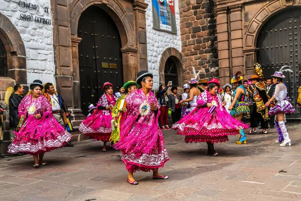 Cusco Peru Październik 2016 Niezidentyfikowani Uczestnicy Tradycyjnych Ubrań Świętują Uroczystość — Zdjęcie stockowe