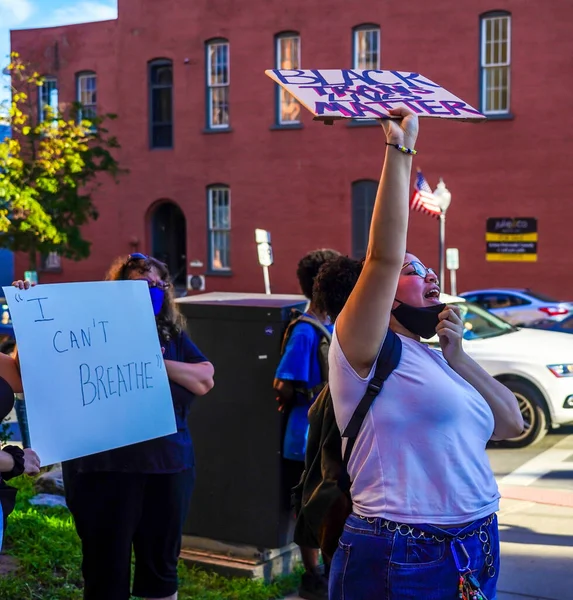 Saratoga Springs New York August 2020 Black Lives Matter Defund — стокове фото
