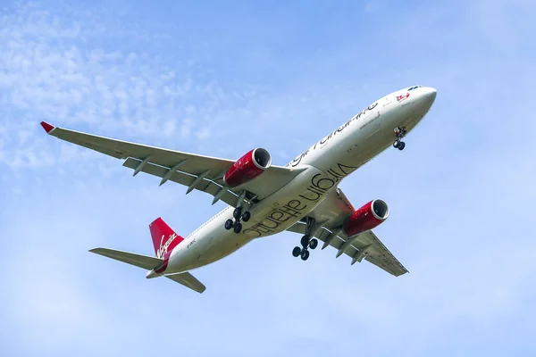 Virgin Atlantic Airbus A330 New York Sky Landing Jfk Airport — Stock Photo, Image
