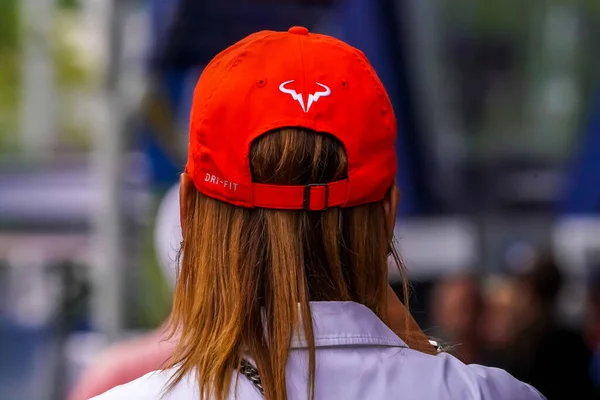 纽约的网球迷戴着拉斐尔 纳达尔的网球帽 — 图库照片