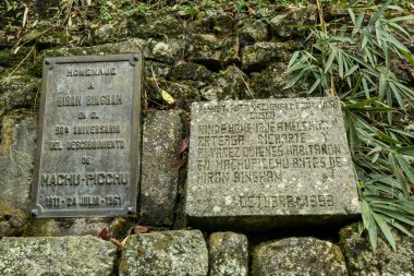MACHU PICCHU, Peru - 2 Ekim 2016: Peru 'daki Machu Picchu sahasına imza atın. Machu Picchu, 1983 yılından kalma hem kültürel hem de doğal UNESCO Dünya Mirası Bölgesi.