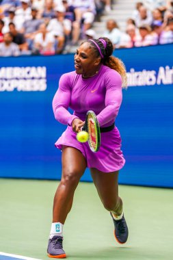 NEW YORK - 1 Eylül 2019: Grand Slam şampiyonu Serena Williams, Billie Jean King Ulusal Tenis Merkezi 'nde oynanan 2019 ABD Açık turu 16. 