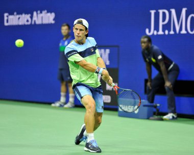 NEW YORK - SEPTEMBER 4, 2019: Arjantinli profesyonel tenisçi Diego Schwartzman 2019 'da Billie Jean King Ulusal Tenis Merkezi' nde oynanan Rafael Nadal ile oynadığı çeyrek final maçında