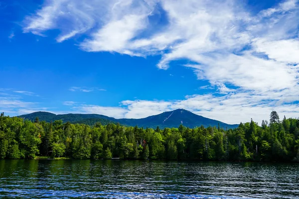 Belo Lago Plácido Adirondack Mountains Estado Nova York — Fotografia de Stock