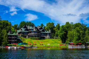 Lake PlaCID, New York - 20 Ağustos 2020 Ödül kazanan Lake Placid Lodge. Placid Gölü kıyısında yer alan tek oteldir.