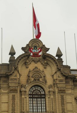 LIMA, Peru - 29 Eylül 2016: Lima 'daki Peru Hükümet Sarayı' nın cephesinin ayrıntıları