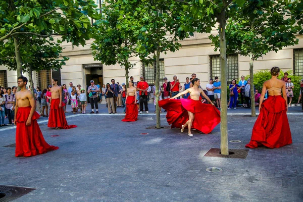 New York Juni 2016 Dansgezelschap Treedt Tijdens Jaarlijks Museum Mile — Stockfoto