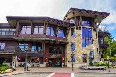 New York 'ta Lake Placid Olimpiyat Merkezi, 20 Ağustos 2020, New York. Placid Gölü, 1932 ve 1980 Kış Olimpiyatlarına ev sahipliği yaptı.