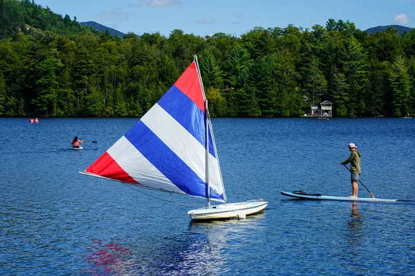 Lake Placid New York August 2020 Wassersportler Genießen Sommertag Mirror — Stockfoto