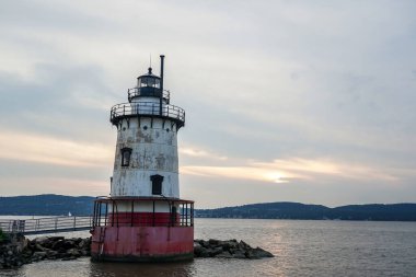 SLEEPY HOLLOW, NEW YORK - 24 Temmuz 2021: Tarrytown Light, ayrıca Kingsland Point Light ve Sleepy Hollow Light olarak da bilinir..