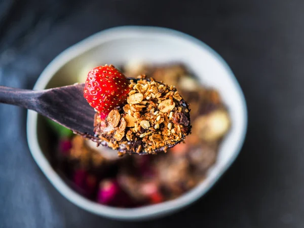 Desayuno Saludable Con Granola Bayas —  Fotos de Stock