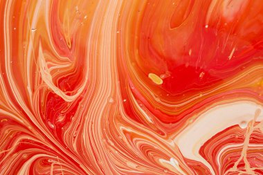 Boya kompozit rengi üretirken çekilmiş fotoğraflar. Akrilik boyayı farklı renklerde karıştırıyorum. Marbleleştirilmiş.