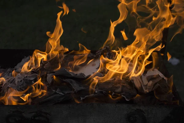Lángoló Tűz Dokumentumok Írás Tánc Tűz Szellemek Gyújtás Papír — Stock Fotó