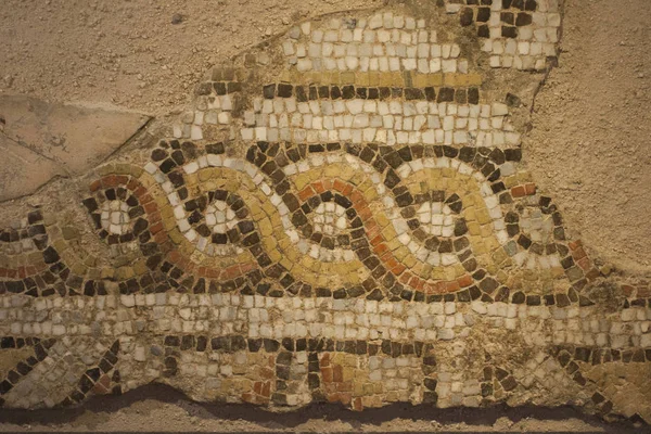 Bizans döşeme mozaiği. Bir süs smalt dilim yapılmış.