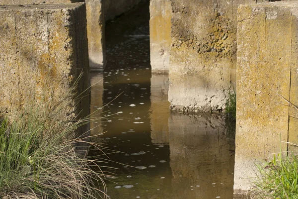 Erosion System Floodplain Protective Communications Natural Disasters Concrete Blocks Protect — Stock Photo, Image