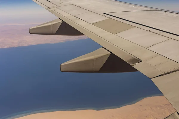 Вид Землю Крыла Самолета Красное Море Синай Египет — стоковое фото