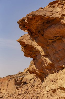 Renkli Kanyon, Sina yarımadasında bir kaya oluşumudur. Nuweiba, Mısır manzarası.