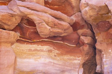 Renkli Kanyon, Sina yarımadasında bir kaya oluşumudur. Nuweiba, Mısır manzarası.