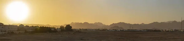 Sharm Sheikh Zachód Słońca Przedmieściach Miasta Egipt Góry Półwyspie Synaj — Zdjęcie stockowe