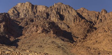 Mısır. Mount Sinai gündoğumu sabah. (Mount Horeb, Gabal Musa, Moses Mount). Hac yeri ve ünlü turistik hedef.