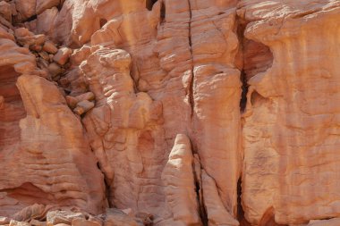 Renkli Kanyon, Sina yarımadasında bir kaya oluşumudur. Nuweiba, Mısır manzarası.