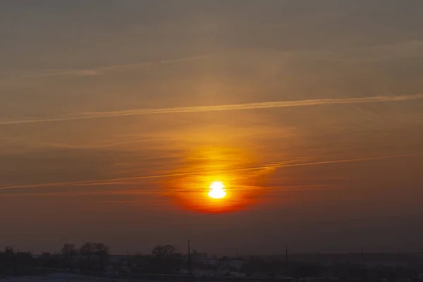 Paysage Avec Coucher Soleil Sanglant Terrain Europe Sud Ciel Sombre — Photo