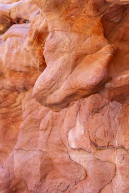 Renkli Kanyon, Sina yarımadasında bir kaya oluşumudur. Nuweiba, Mısır manzarası.