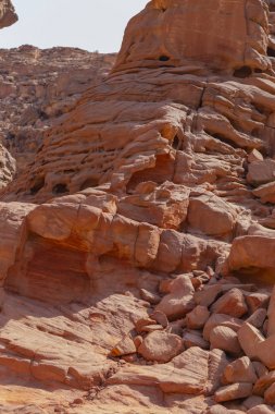 Renkli Kanyon, Sina yarımadasında bir kaya oluşumudur. Nuweiba, Mısır manzarası.