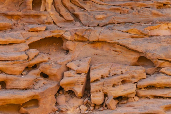 Renkli Kanyon, Sina yarımadasında bir kaya oluşumudur. Nuweiba, Mısır manzarası.