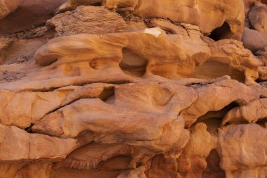 Renkli Kanyon, Sina yarımadasında bir kaya oluşumudur. Nuweiba, Mısır manzarası.