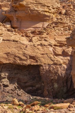 Renkli Kanyon, Sina yarımadasında bir kaya oluşumudur. Nuweiba, Mısır manzarası.