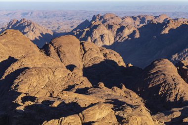Mısır. Mount Sinai gündoğumu sabah. (Mount Horeb, Gabal Musa, Moses Mount). Hac yeri ve ünlü turistik hedef.