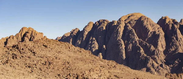 Mısır. Mount Sinai gündoğumu sabah. (Mount Horeb, Gabal Musa, Moses Mount). Hac yeri ve ünlü turistik hedef.
