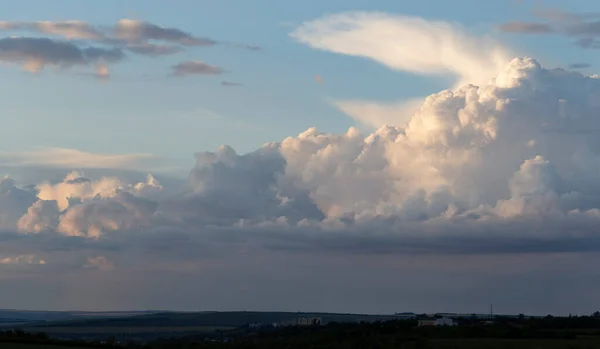 Landschaft Bei Sonnenuntergang Tragischer Düsterer Himmel Das Dorf Der Budjak — Stockfoto