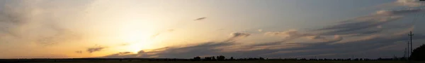 Nubes Tormenta Contra Cielo Azul Puesta Sol Mística Panorama Trágico — Foto de Stock