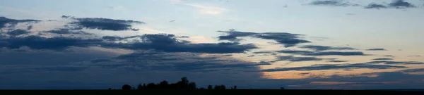 Storm Clouds Blue Sky Sun Hidden Panorama Tragic Gloomy Sky — Stock Photo, Image