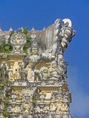 Padmanabhaswamy temple is located in the centre of Thiruvananthapuram, the capital of Kerala. The temple was built in the Dravidian style.