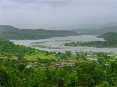 Durgun Khadakwasla Barajı, Pune, Maharashtra, Hindistan