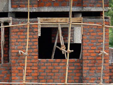 Yapım aşamasındaki bir binanın yapısı