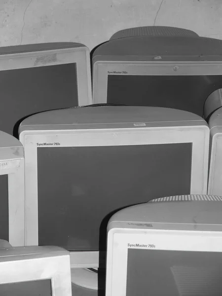 Unused Computer Monitors Store — Stock Photo, Image